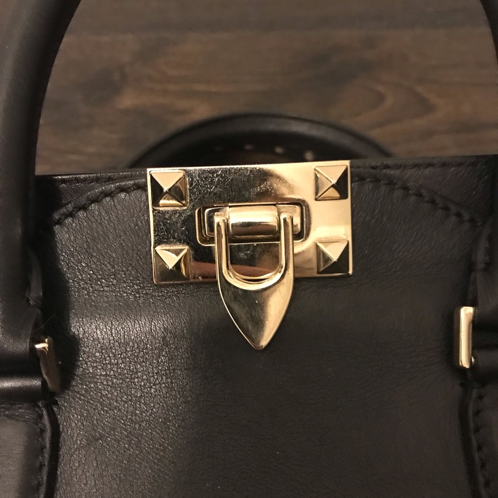 Valentino Purse - Picture 7 of 7